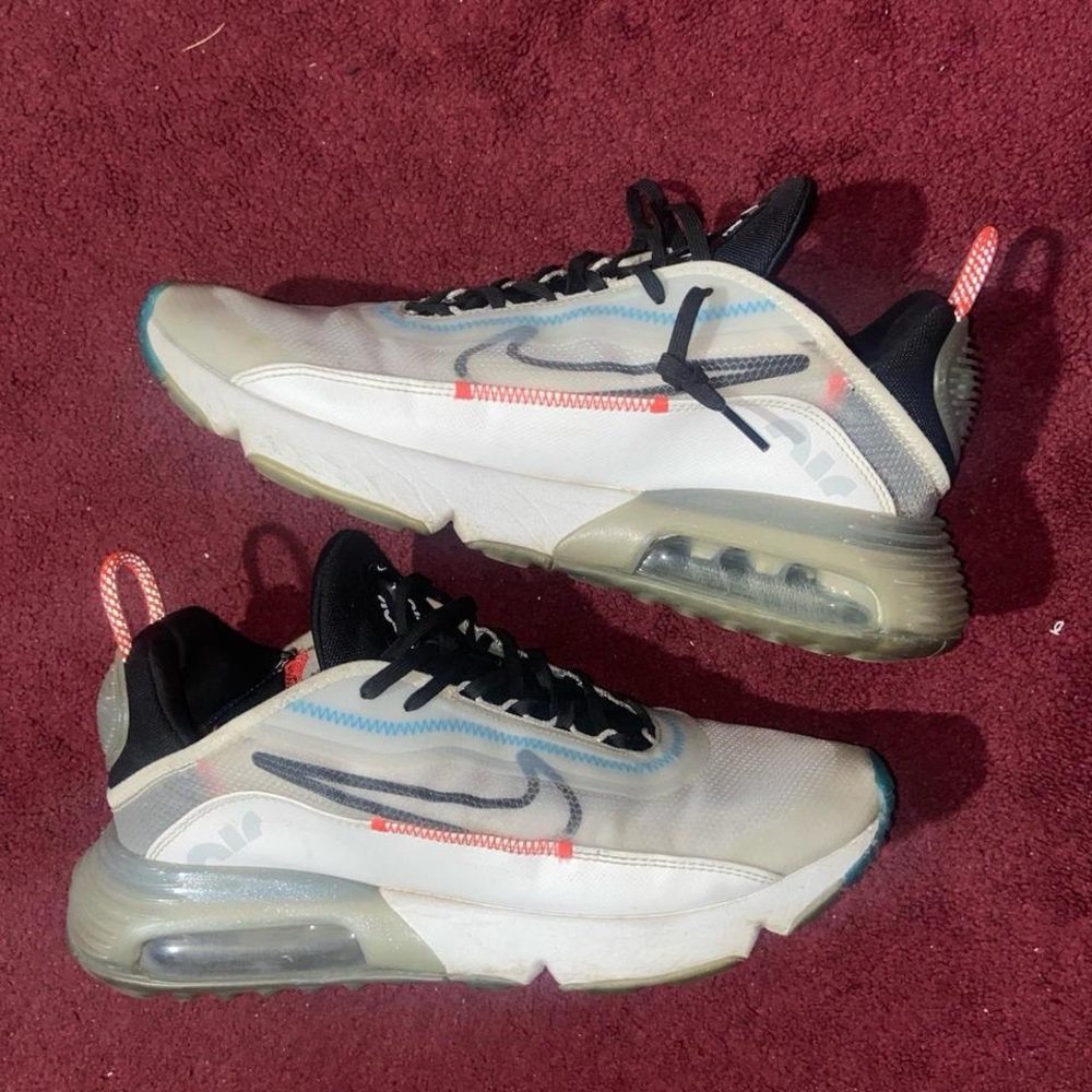 11 Mens White Nike Air Max 2090
